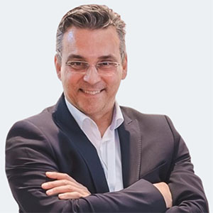 Κώστας Βαρσάμος